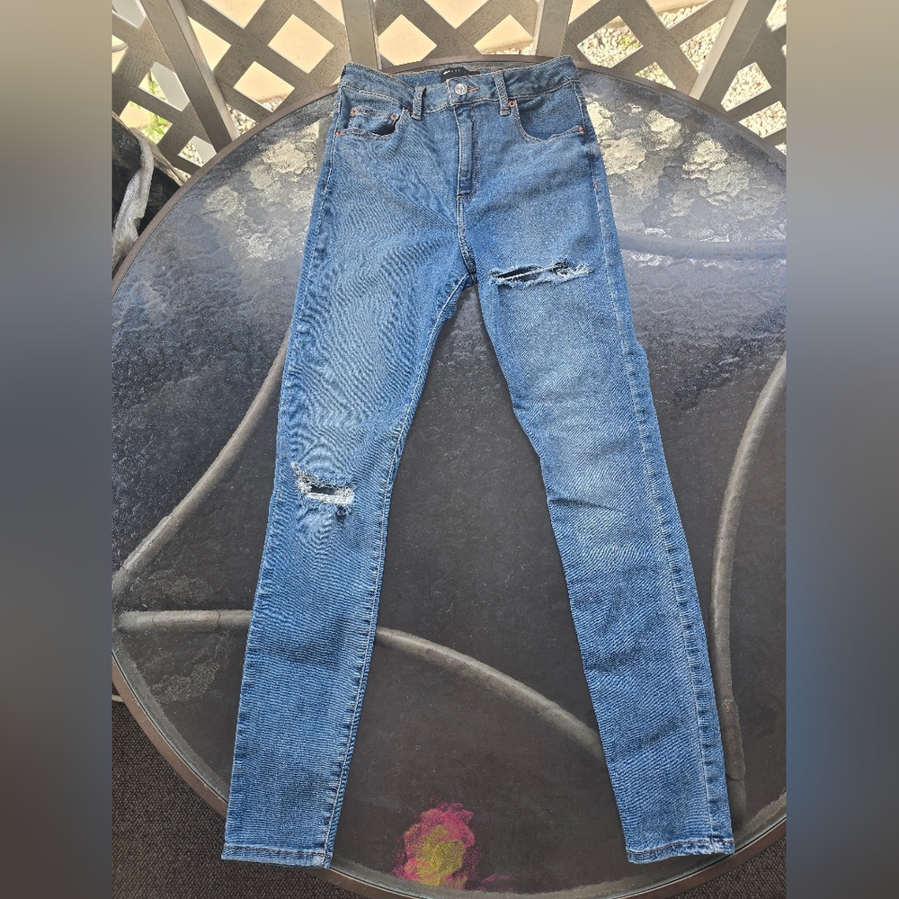 ASOS High-Rise Light Wash Distressed Skinny Jeans [26" WAIST/32" INSIDE LEG]